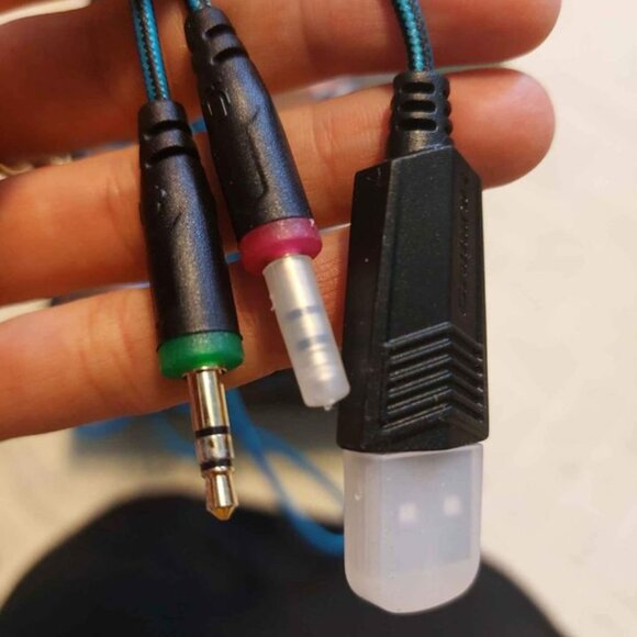 Gaming headphones black and blue - Picture 5 of 7